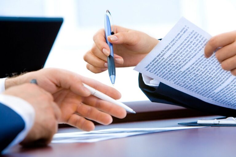 Firma al cambiar el tomador del seguro de decesos por fallecimiento