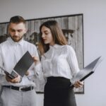 Familiares descubriendo tener dos seguros de decesos