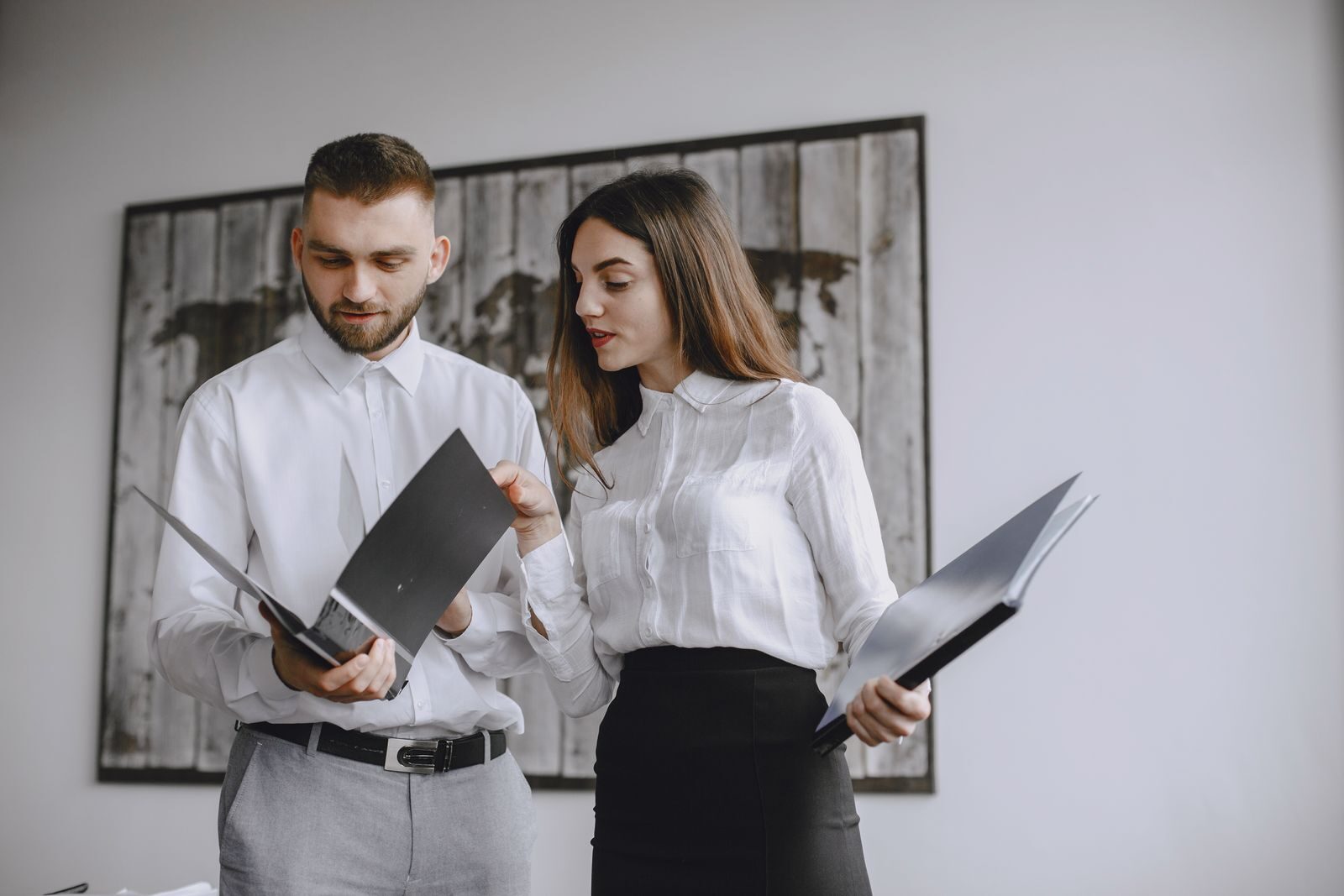 Familiares descubriendo tener dos seguros de decesos